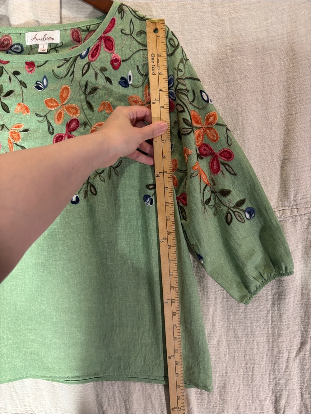 Embroidered Green Floral Tunic Top - Picture 4 of 8